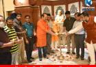 दिवाळीचा पहिला दिवा राष्ट्रमाता जिजाऊंच्या चरणी