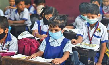 शहरातील पहिली ते आठवीपर्यंतच्या शाळा पुन्हा बंद