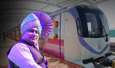 महिन्याभरातच मेट्रो तोट्यात जाऊ लागली आहे